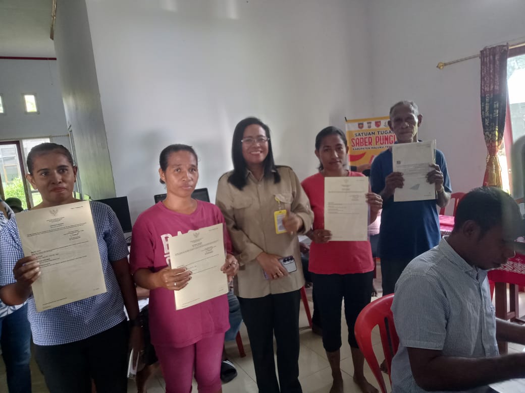 Pembagian Sertifikat Tanah 